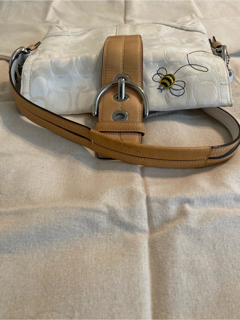 Coach White Signature Canvas Shoulder Bag with Tan Leather Trim and Bee Accent - Picture 8 of 10